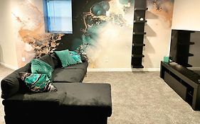 1 Bed 1 Bath Basement Apartment With Private Entrance